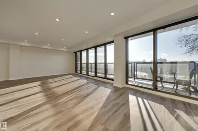 Interior photo 4 of #1 11960 100 AV NW