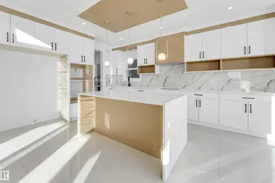 Interior photo 4 of 6409 26 ST NE