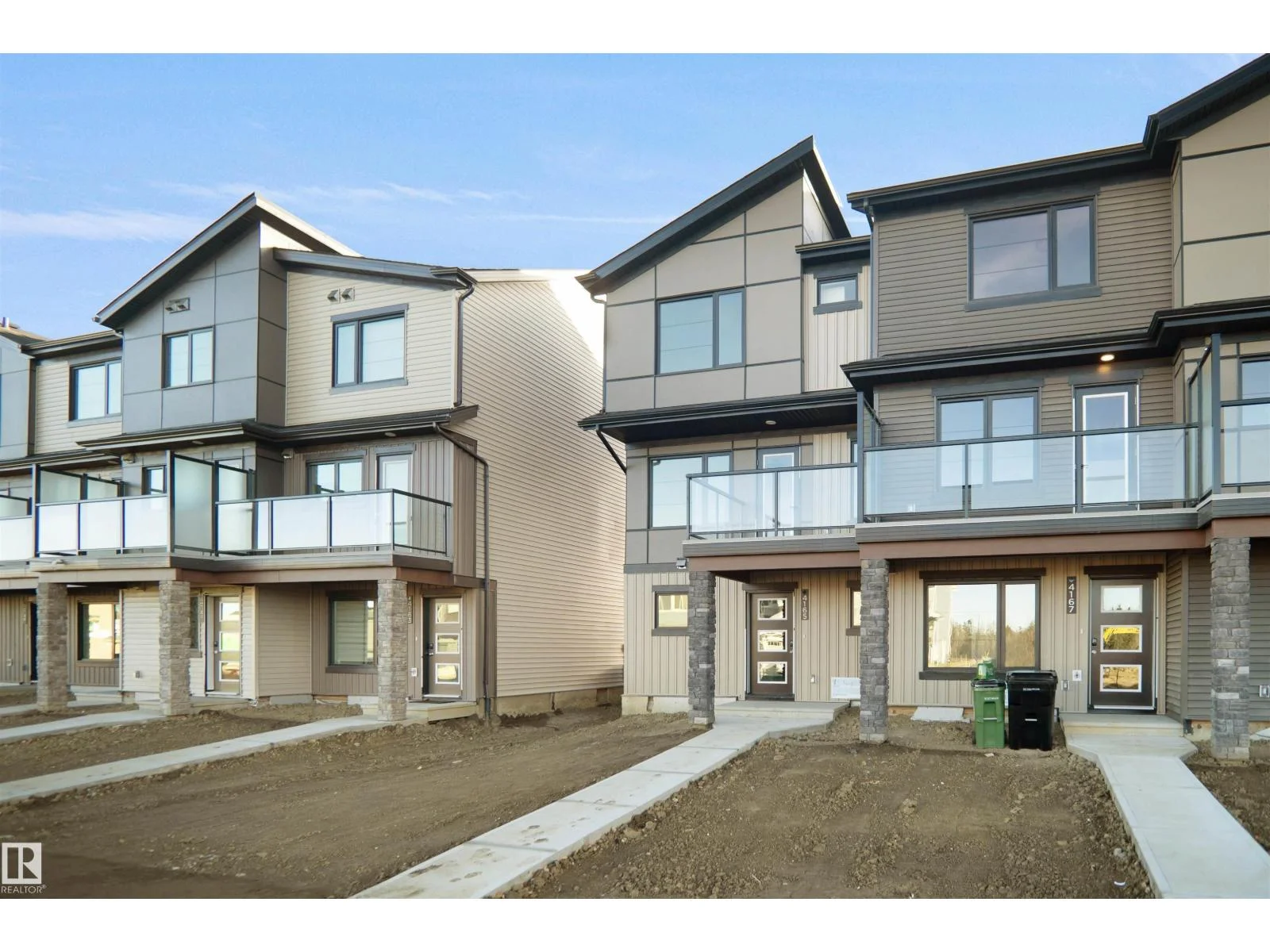 4189 Kinglet DR NW, Edmonton - 3 bedroom Residential Attached for sale