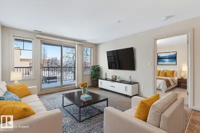 Interior photo 1 of #228 400 PALISADES WY