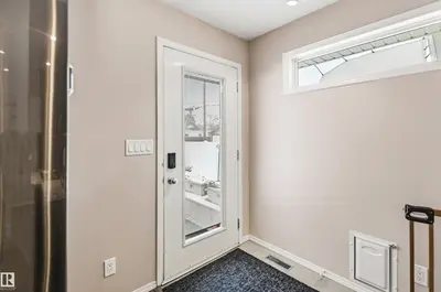 Interior photo 3 of 3828 Eastwood CR