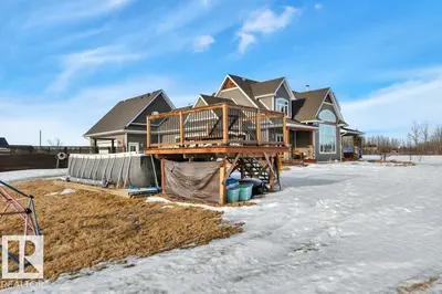 Interior photo 1 of #11 243050 TWP ROAD 474