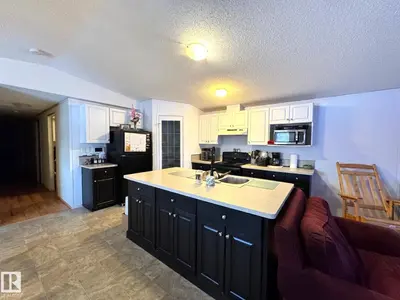 Interior photo 3 of 4732 54 AV