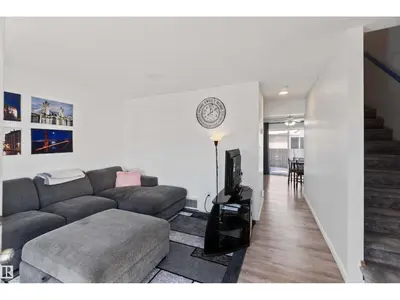 Interior photo 4 of #1005 610 KING ST