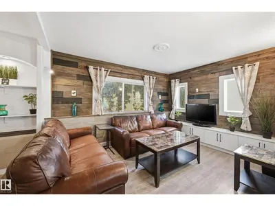 Interior photo 4 of 10656 93 ST NW