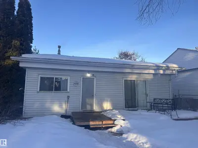 Interior photo 3 of 5128 52 ST