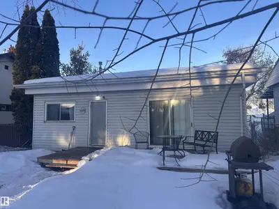 Interior photo 4 of 5128 52 ST