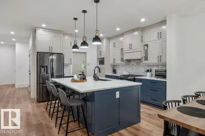 Interior photo 3 of 5094 EDGEMONT BV NW