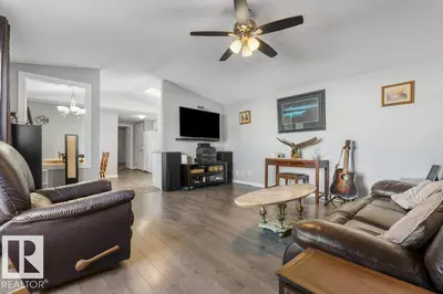 Interior photo 3 of 196 305 Calahoo Road