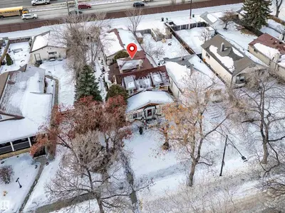 Interior photo 3 of 11436 71 ST NW