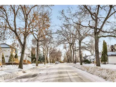 Interior photo 2 of 11436 71 ST NW