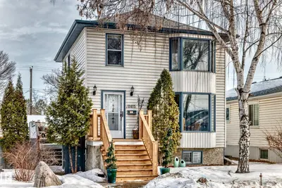 Interior photo 1 of 11415 71 ST NW