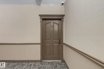 Interior photo 2 of #443 279 SUDER GREENS DR NW