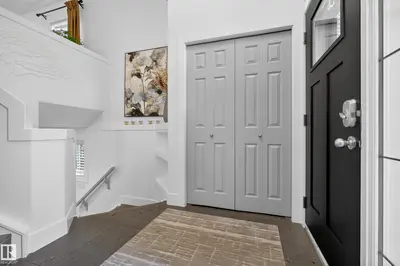 Interior photo 2 of 142 HIGHGROVE TC