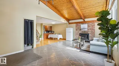 Interior photo 4 of 11520 78 AV NW NW