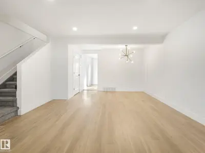 Interior photo 4 of #10 13833 30 ST NW