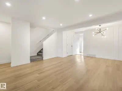 Interior photo 3 of #10 13833 30 ST NW