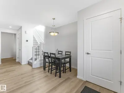 Interior photo 4 of 1044 CRESTVIEW TC