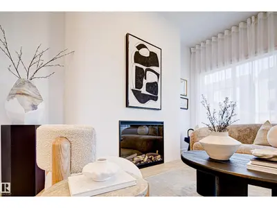 Interior photo 4 of 20804 40 AV NW