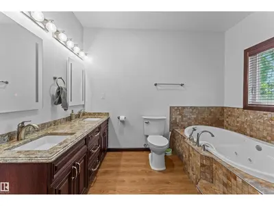 Interior photo 4 of 564032-564034 RANGE ROAD 130