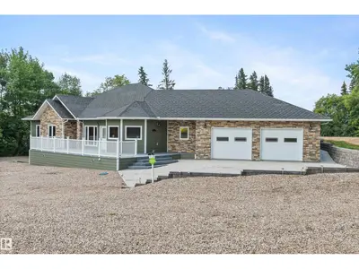 Interior photo 1 of 564032-564034 RANGE ROAD 130