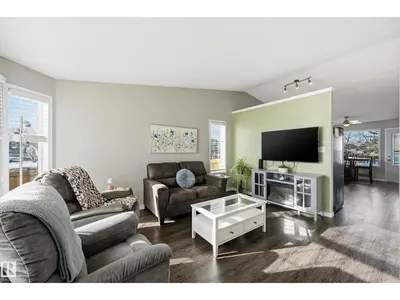 Interior photo 2 of 2952 39 AV NW