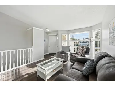 Interior photo 4 of 2952 39 AV NW