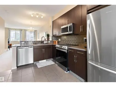 Interior photo 3 of #157 603 WATT BV SW