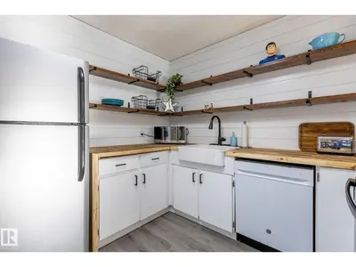 Interior photo 2 of 19 Greenfield ES