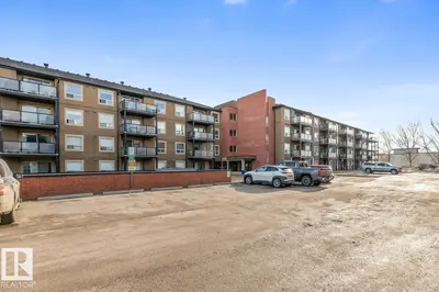 Interior photo 2 of #212 13907 136 ST NW