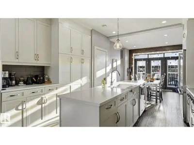 Interior photo 4 of 11331 76 AV NW