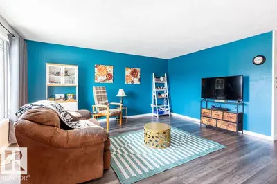 Interior photo 1 of 4628 46 Ave