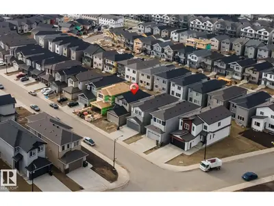 Interior photo 1 of 1216 13 AV NW