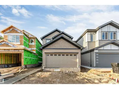 Interior photo 2 of 1216 13 AV NW