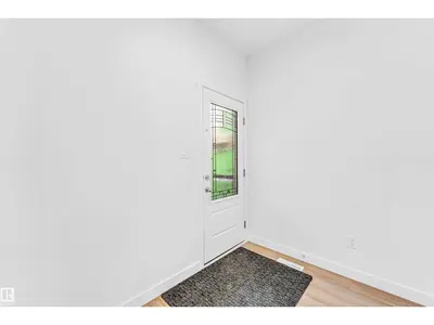 Interior photo 3 of 1216 13 AV NW