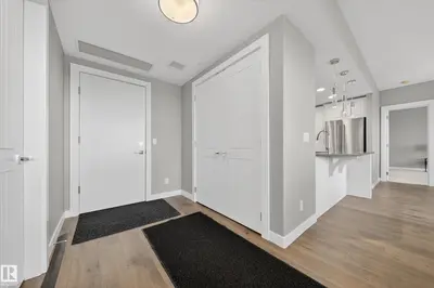 Interior photo 2 of #416 61 FESTIVAL WY