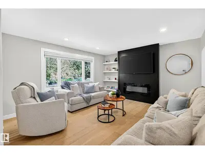 Interior photo 4 of 10507 69 AV NW