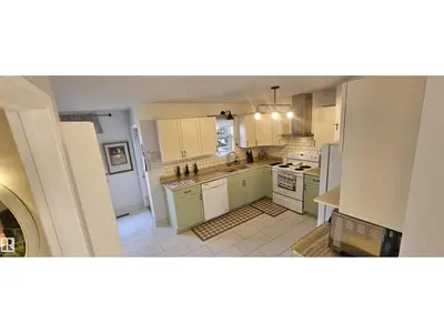 Interior photo 3 of #208 178 Bridgeport BV