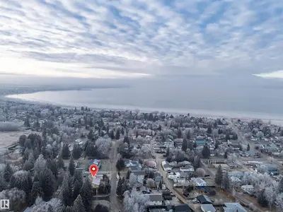 Interior photo 3 of 5220 47A AV