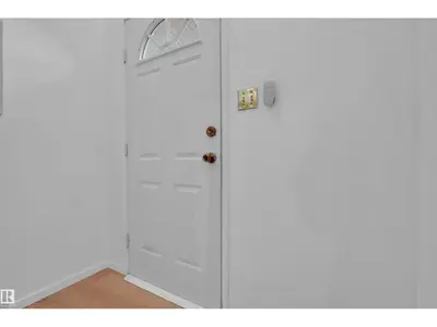 Interior photo 3 of 5118 17A AV NW