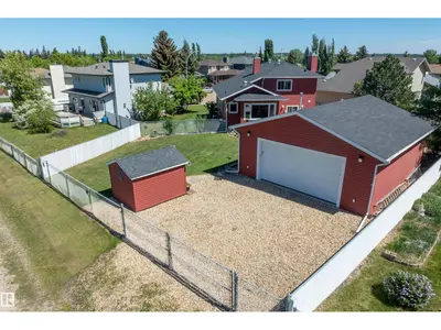 Interior photo 2 of 204 West Liberty CR