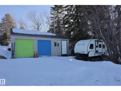 Interior photo 2 of #12 52515 RGE ROAD 52