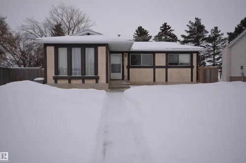 10703 95 AV, Morinville - $350,000