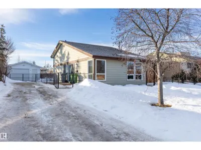 Interior photo 1 of 9405 98 AV