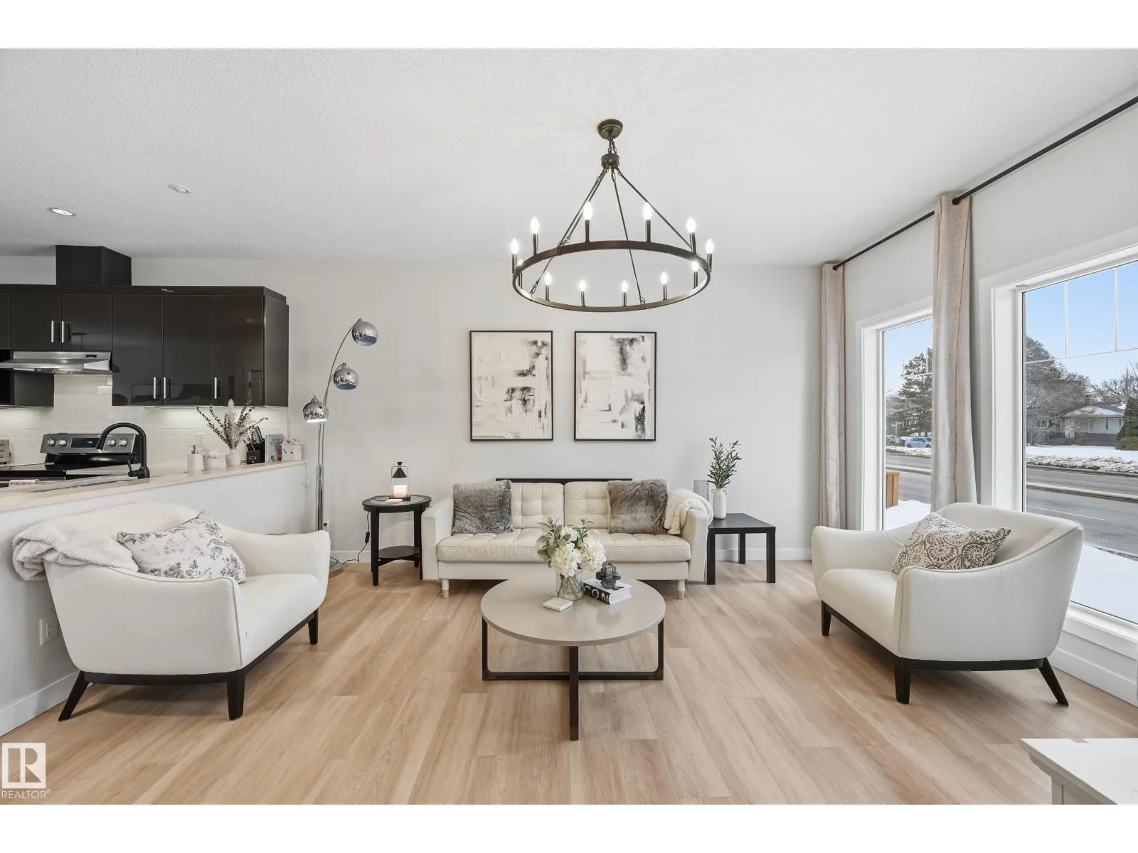 10736 149 ST NW, Edmonton - 4 bedroom Duplex for sale