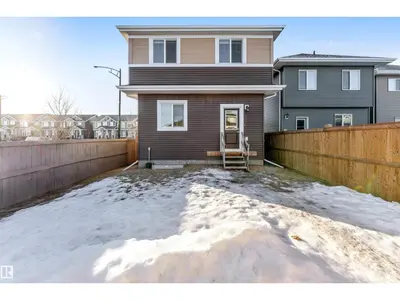 Interior photo 4 of 560 Glenridding Ravine Drive SW SW