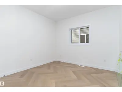 Interior photo 3 of 8916 MAYDAY WY SW