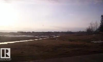 Interior photo 2 of 4810 51 ST