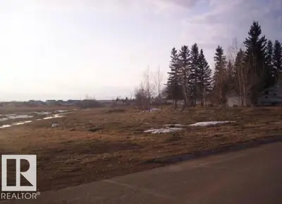 Interior photo 4 of 4810 51 ST