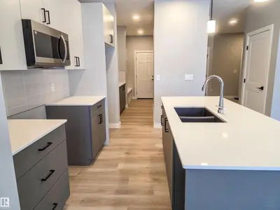 Interior photo 4 of 139 HILTON CV